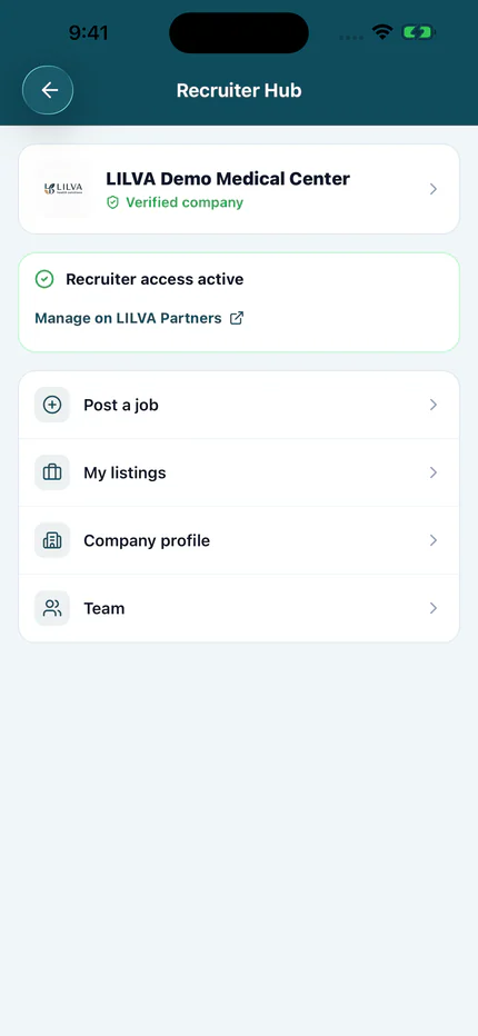 مركز التوظيف على iOS لمؤسسة تجريبية: صلاحية التوظيف مفعّلة مع رابط Manage on LILVA Partners، وخيارات نشر وظيفة وإعلاناتي وملف الشركة والفريق